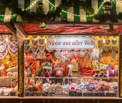 Große Auswahl an weihnachtlichen Süßigkeiten